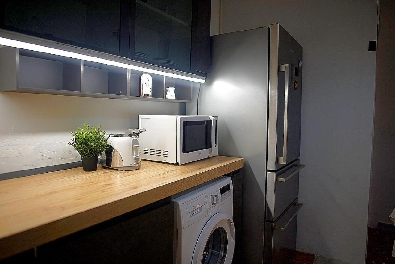 Eva Capital Guest House Vitinia Εξωτερικό φωτογραφία